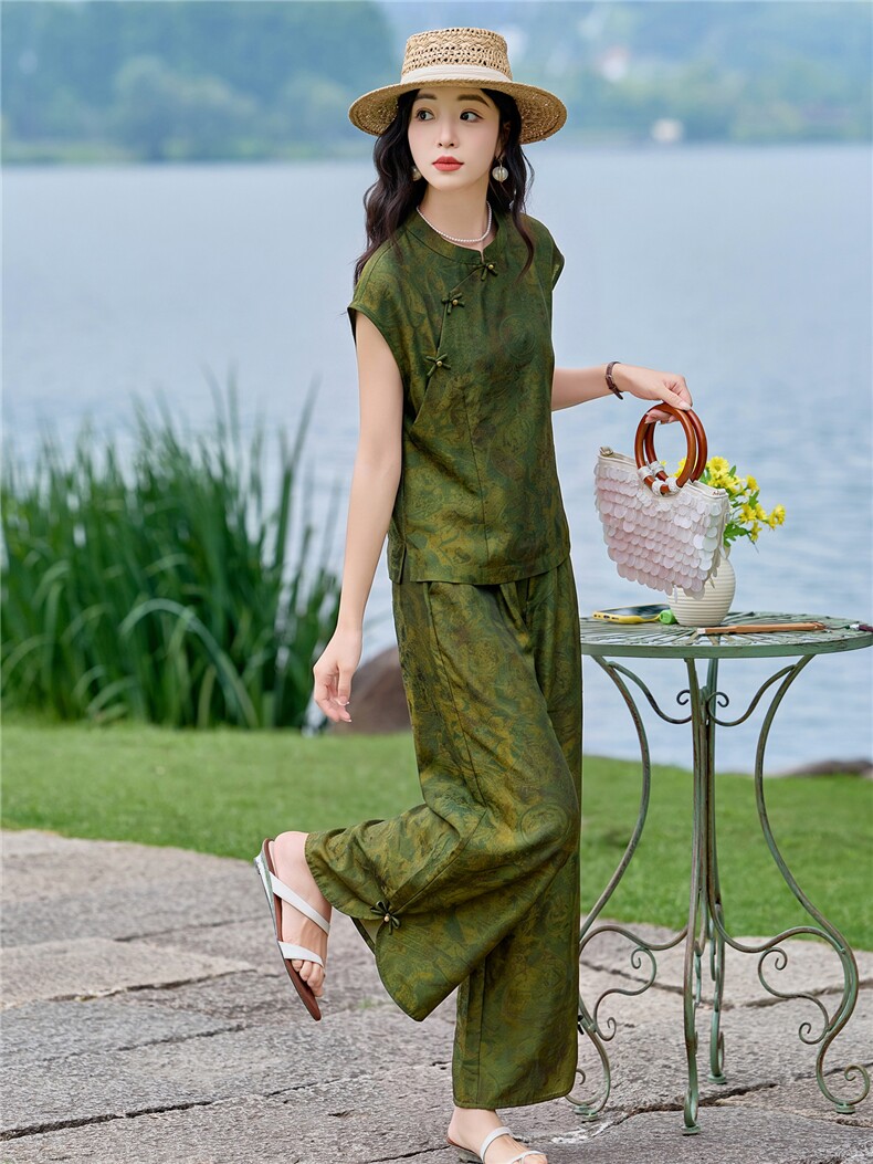 （现货）新中式时尚立领套装2026夏季新款提花修身显瘦气质套裤,女装套装/套裙,难舍钰依