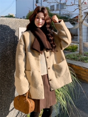 韩系针织围巾小香风羽绒服女2025冬季高级感白鸭绒内胆羊羔毛外套，女装羽绒服，艾米莉亚