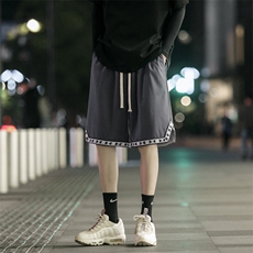深灰色