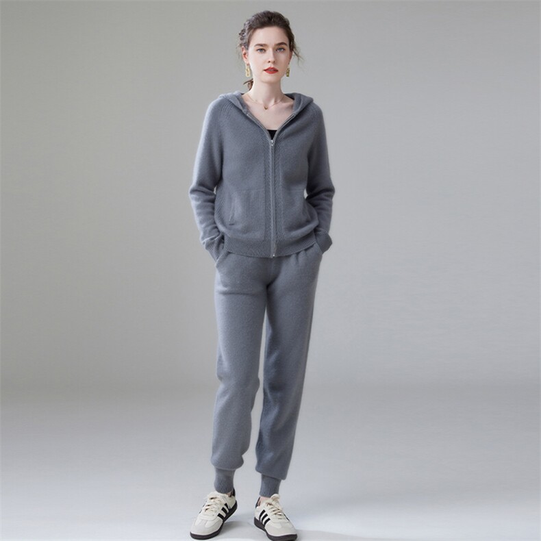 2025年秋季时尚气质拉链连帽帽衫显瘦长裤两件套，女装套装/套裙，萨奥羊绒