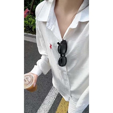 白色