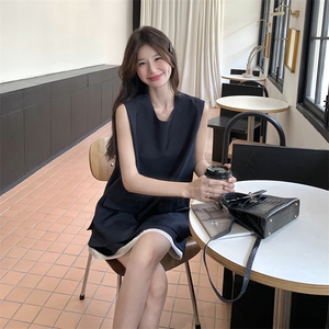 法式黑色无袖背心连衣裙子女夏季2025新款气质穿搭小个子西装套装图片