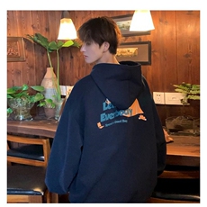 藏青色