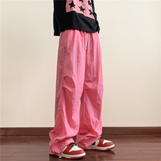 玫红色