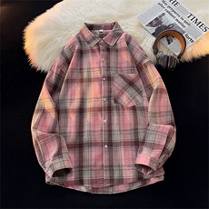 粉红色