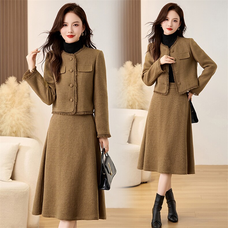 2025年冬季安格拉红时尚加棉套装高级设计小个子秋冬两件套图片