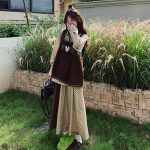 宽松减龄波点衬衫针织马甲套装裙女2025秋新款超好看小个子三件套