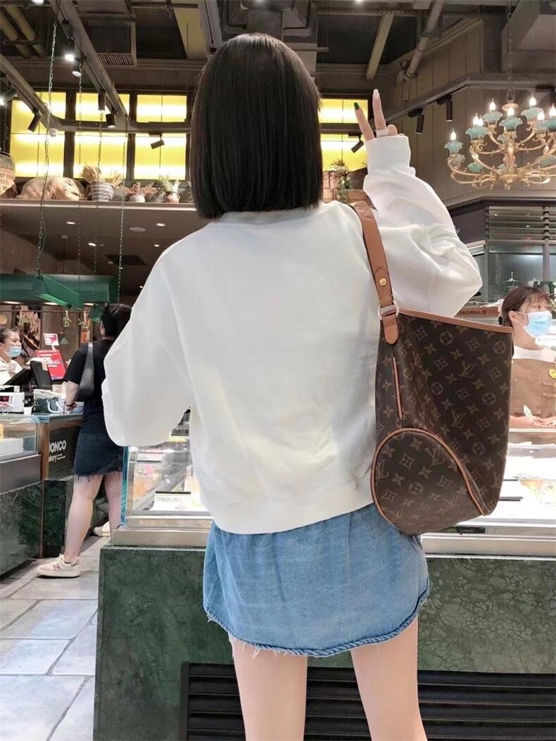 牛仔拼接款卫衣，女装卫衣/绒衫，一杭