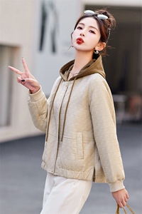 2024春秋季菱形方格短款连帽休闲小个子外套小香风洋气妈妈装上衣图片
