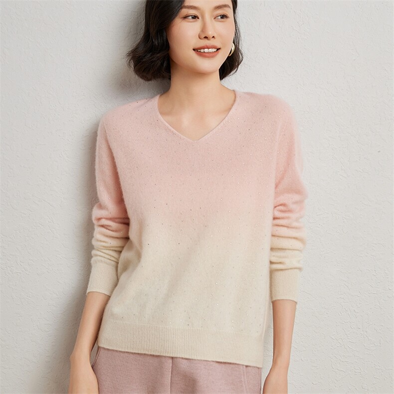 时尚优雅女士渐变色V领衫10%加烫钻设计显瘦百搭款，女装羊绒衫，臻维羊绒