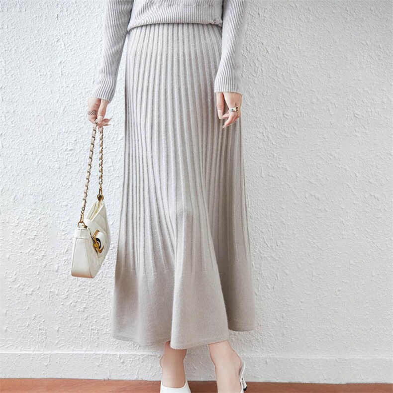 针织半身裙秋冬女新款气质高级感鱼尾裙垂坠感半身长裙a字百褶裙，女装半身裙，暖绒情旗舰店