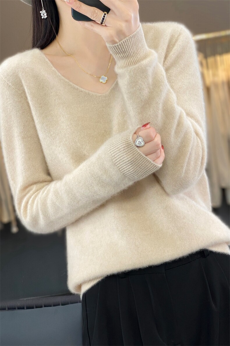 一线成衣100羊毛V领打底衫女2024新款秋冬内搭宽松显瘦针织毛衣,女装羊毛衫,羿纯羊绒