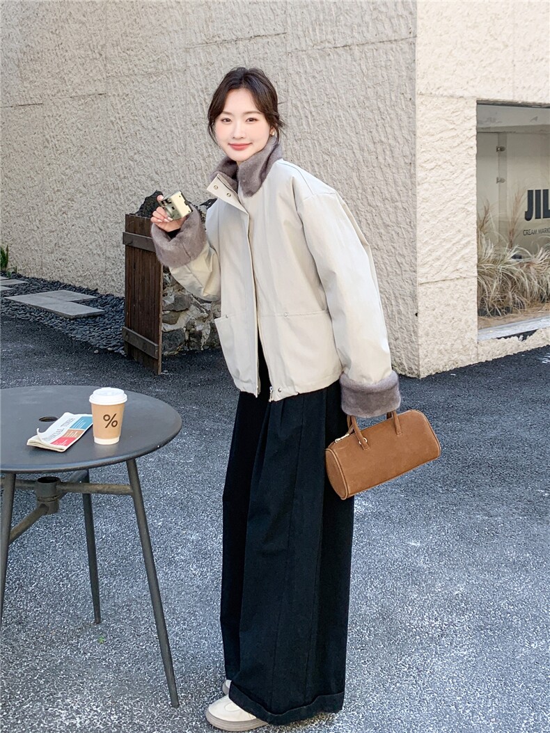 率性简约风毛绒拼接羽绒服女2025冬新款休闲气质防风立领羽绒外套,女装羽绒服,艾米莉亚