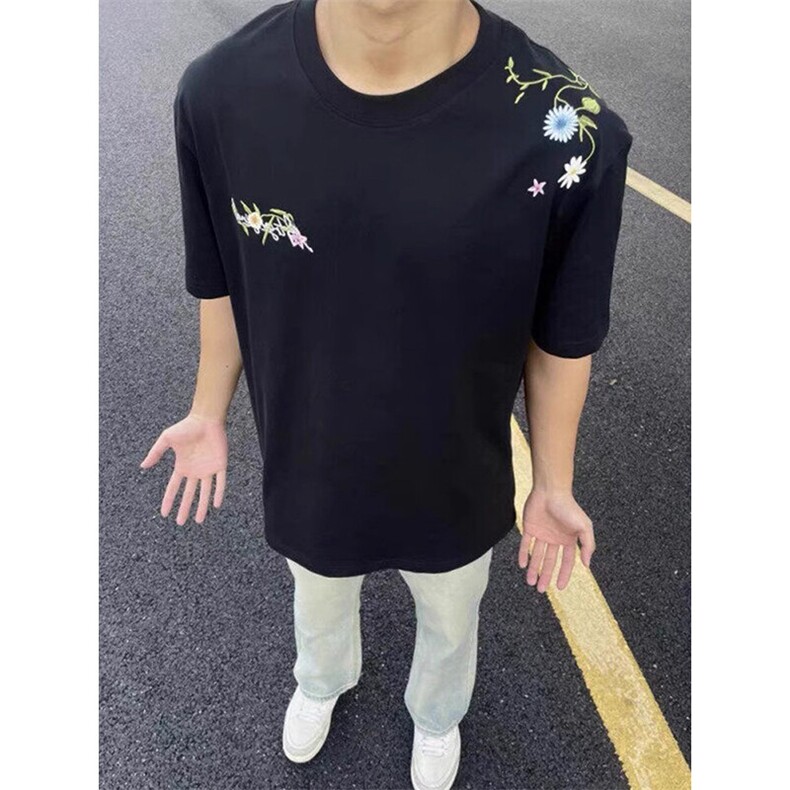 万针全刺绣工艺抖音得物高品质260克重磅纯棉双纱美式高街短袖T恤图片