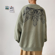灰绿色