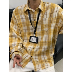 黄色