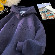 藏青色