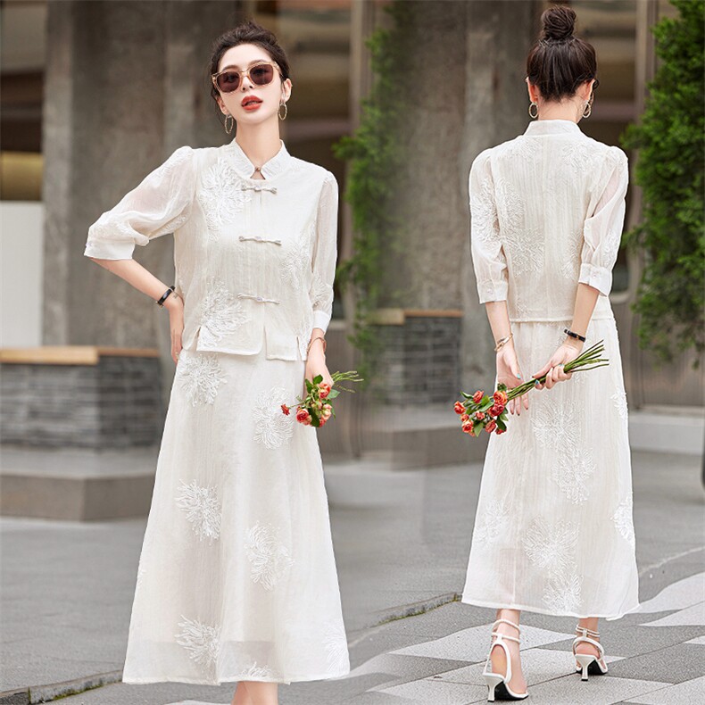 新中式半身套装裙女2025年春夏新款盘扣国风刺绣网纱袖上衣两件套，女装套装/套裙，喜见多金