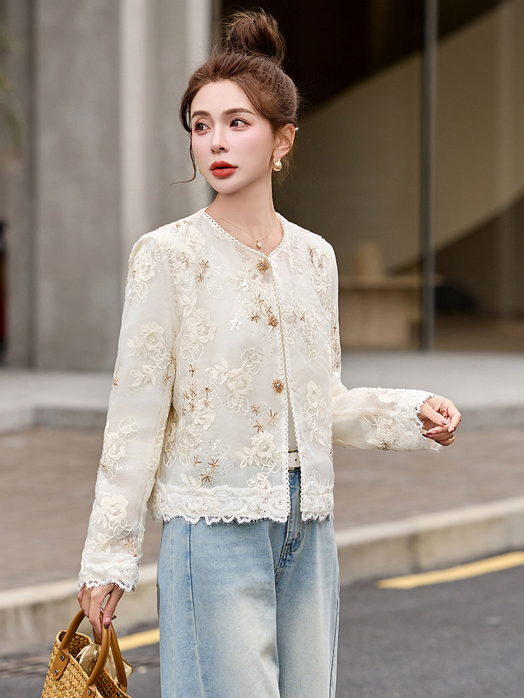 闺舍刺绣流苏设计轻薄外套女2025夏季优雅气质不规则新中式空调衫,女装短外套,妙形