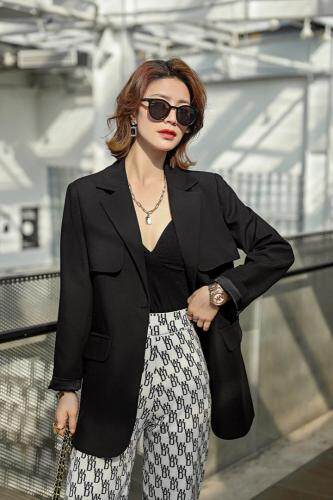 收腰版西装外套，女装西装，转角爱尚