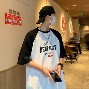 青春流行简约撞色男T恤标准夏季五分袖ins时尚潮牌圆领城市图片