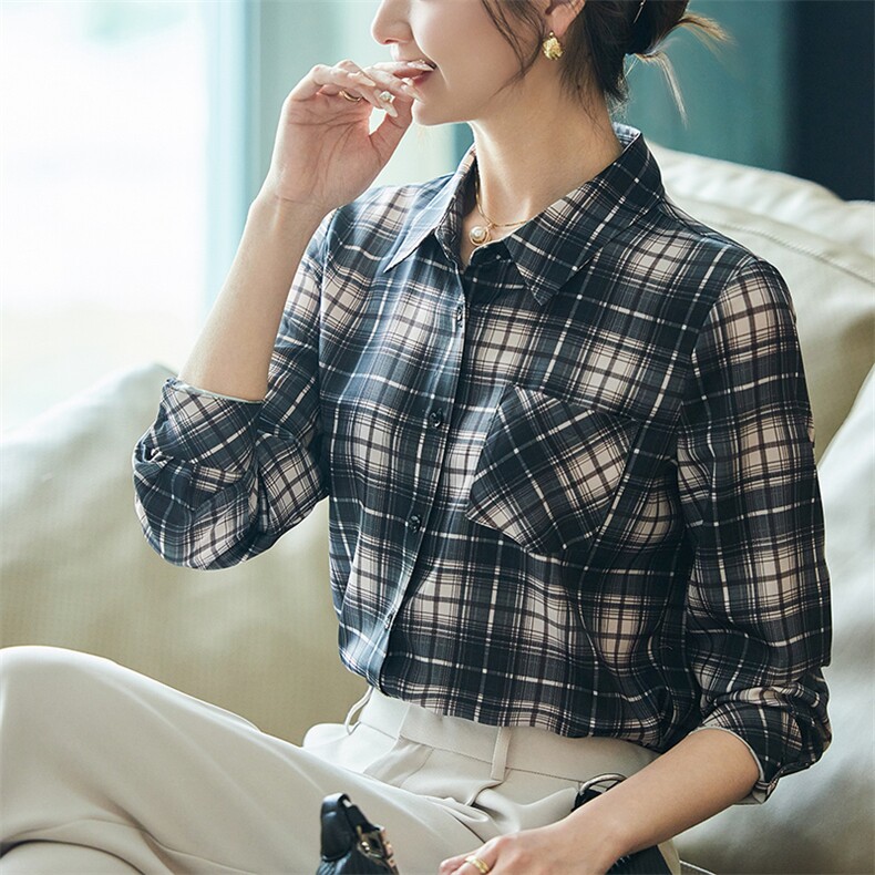 2025年夏季修身型百搭七分袖POLO领缎面真丝衬衫,女装衬衫,帝知娇羊绒