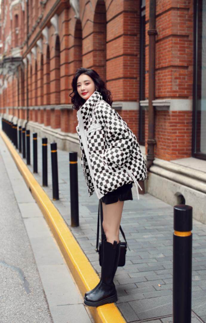 90绒羽绒服，女装羽绒服，卡西姆