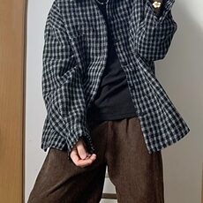 黑色