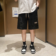 黑色