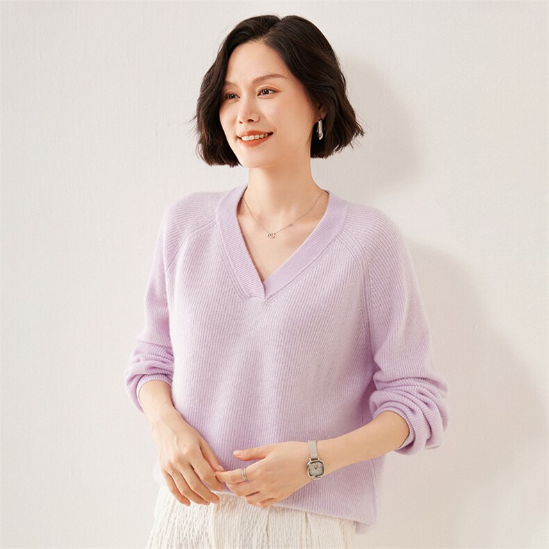 秋冬季新款舒适显瘦时尚百搭V领慵懒风元宝针35%羊绒衫,女装羊绒衫,伊绒腾羊绒