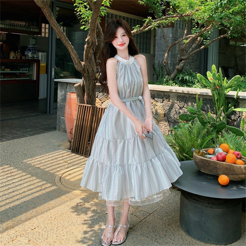 海边度假挂脖连衣裙女2025夏季新款法式巨好看气质绝美仙女长裙子,女装连衣裙,2C375