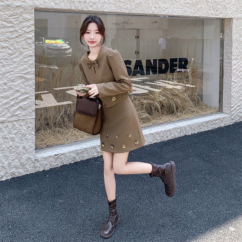 高级感小香风套装女2025秋新款小个子欧货漂亮时尚减龄短裙两件套,女装套装/套裙,霓裳依族