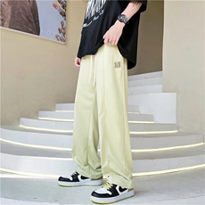 绿色