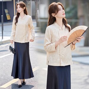 现货现货春装新款简约时尚休闲重工艺减龄组合两件套半裙上衣，女装套装/套裙，韩美纤衣