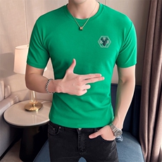 绿色