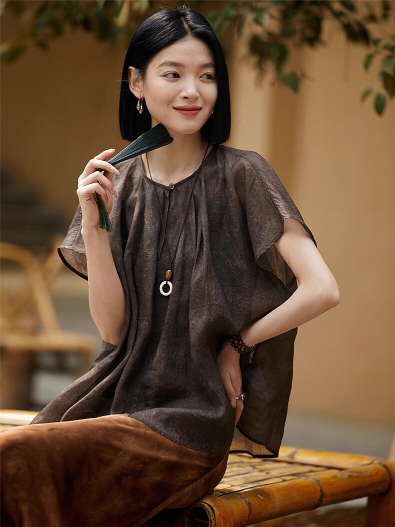 佛系裸感衣轻如蝉翼圆领短袖衬衫女2025年夏季新品，女装衬衫，梦白服饰厂