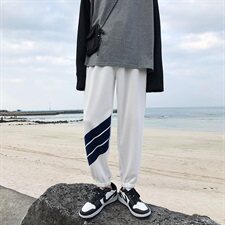 白色