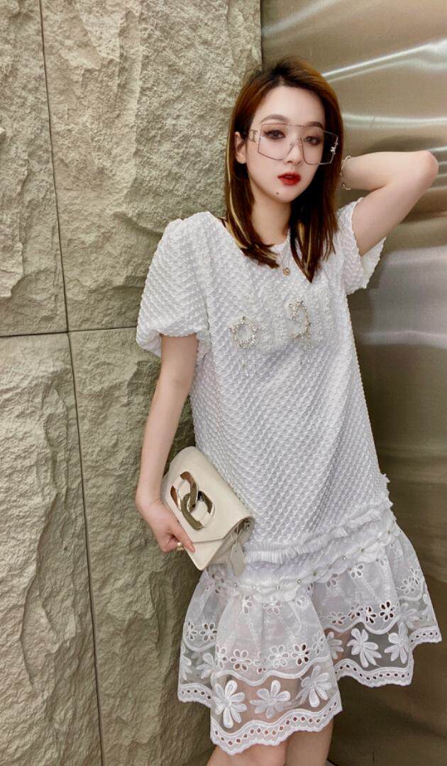 高品质重工艺手工订钻连衣裙，女装连衣裙，红衣情缘