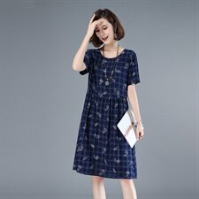 2021年夏季通勤韩版中长款a字裙40-49周岁高腰圆领短袖套头裙子，女装连衣裙，伊满意