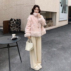 新品粉色皮毛一体外套2C0323156P195K298，女装棉衣/棉服，2C032