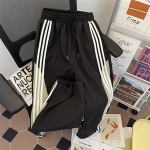夏季薄款速干休闲裤男潮流三条杠撞色宽松直筒运动裤子K660-P38图片