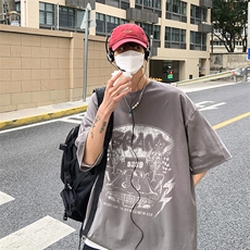 灰色
