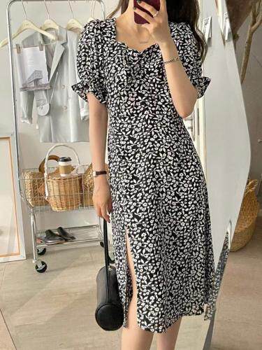 碎花连衣裙，女装连衣裙，达丽依秀