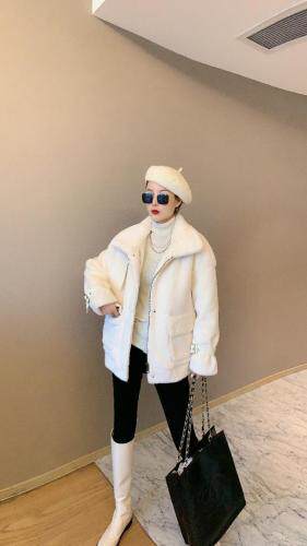 现货皮毛一体，女装，斯瑞威