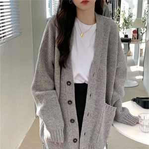 韩版穿搭小香风针织毛衣女秋冬季新款外搭宽松慵懒感领开衫外套潮图片