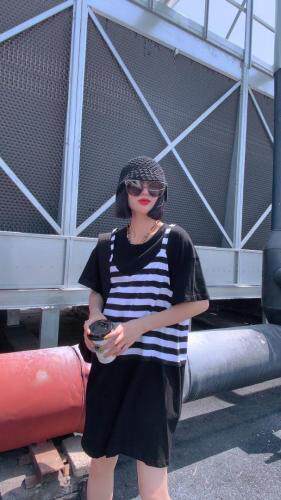 大版针织T、连衣裙，女装连衣裙，唛典