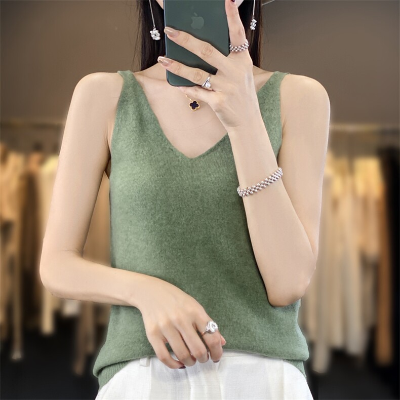 薄款V领精纺羊毛针织吊带女2024夏季新款纯色无袖背心内搭打底衫,女装背心吊带,羿纯羊绒