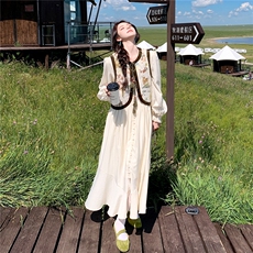 高级感穿搭茶歇法式白色蕾丝长袖连衣裙叠穿马甲女秋季两件套装，女装套装/套裙，2C332