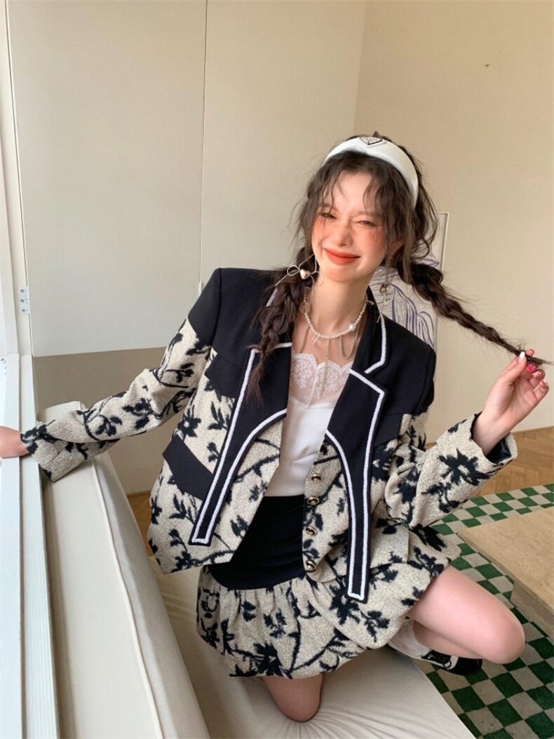 超长领子印花套装，女装职业装，YOUER DENG