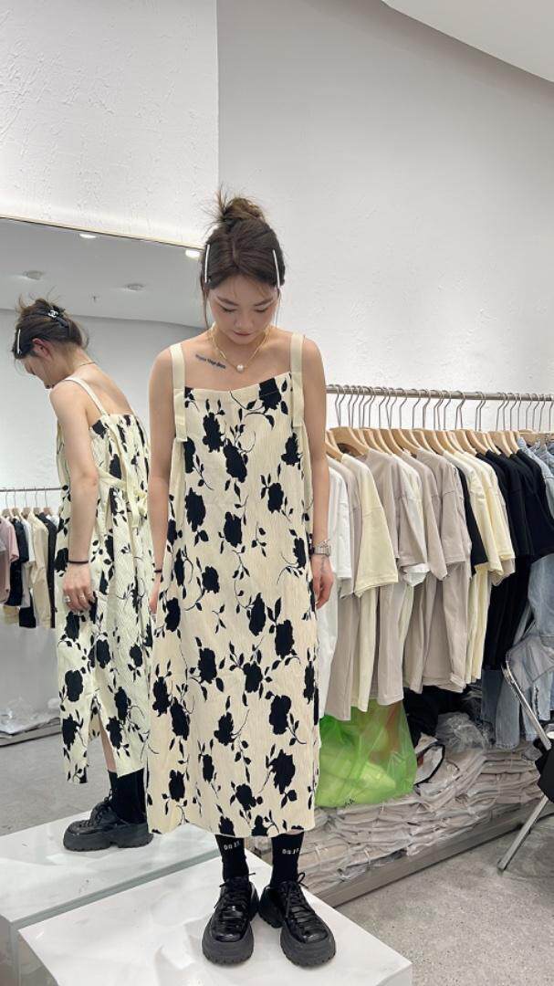 新款连衣裙，女装连衣裙，奥米啦